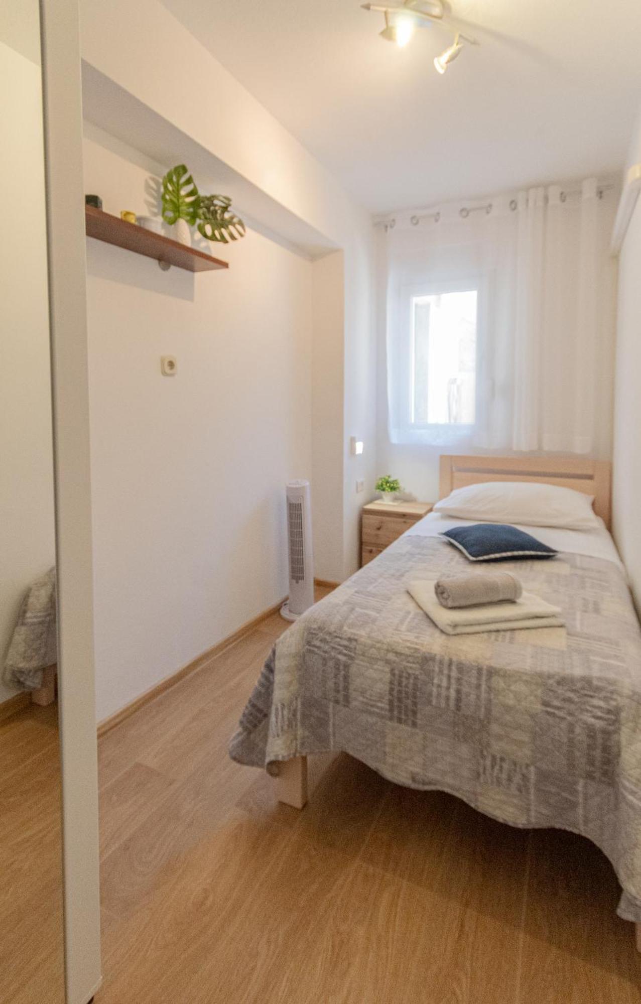Marjan Hill 3-Br Apt,5 Guests Private Garden Near Beach Split Exterior photo